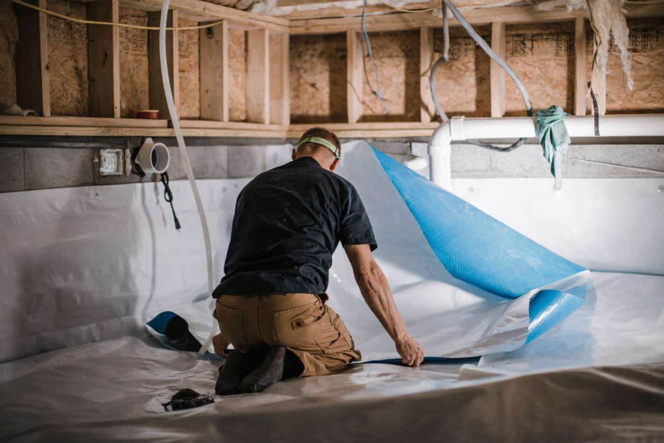 Crawl space vapor barrier